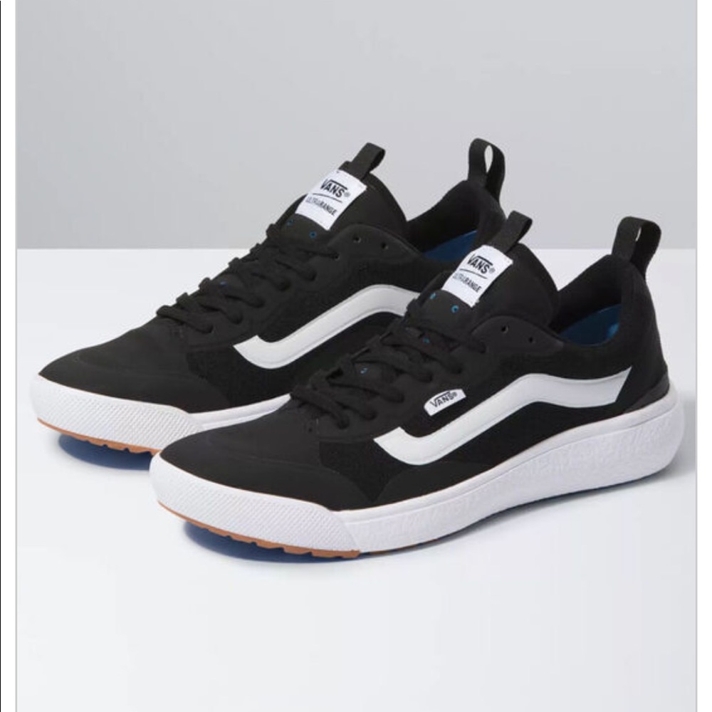 VANS UltraRange Exo Black Shoes